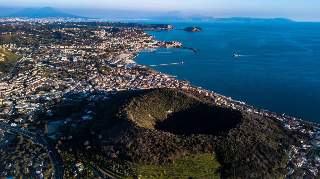nascita di monte nuovo