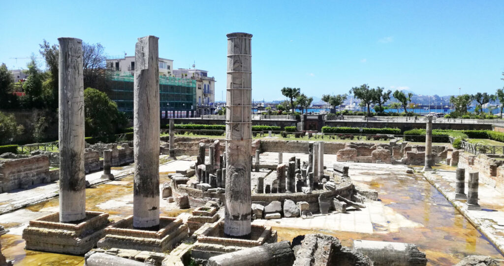 IL TEMPIO DI SERAPIDE (IL MACELLUM)